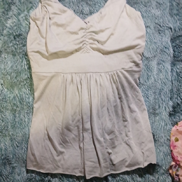 Sam & Max Elegant White Ruched Blouse - Picture 3 of 3